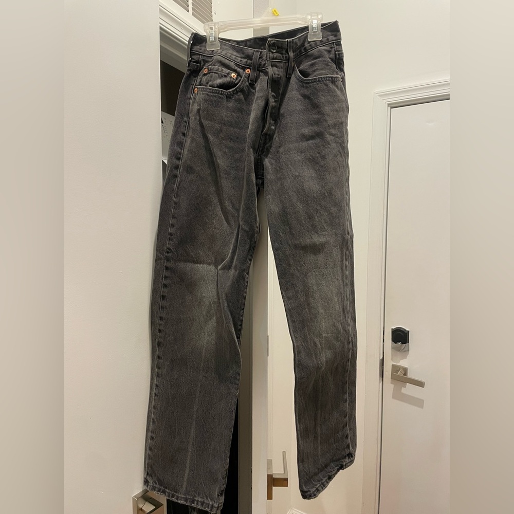 Levi’s black jeans